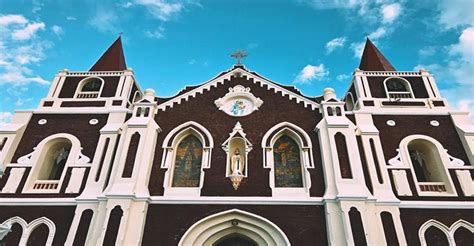 10 Famous Churches in the Philippines with Beautiful Architecture.